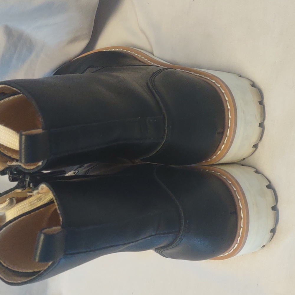 Oasis Society Women's Black Vegan Leather Combat Boots Size 7.5 Medium EUC - Picture 6 of 14